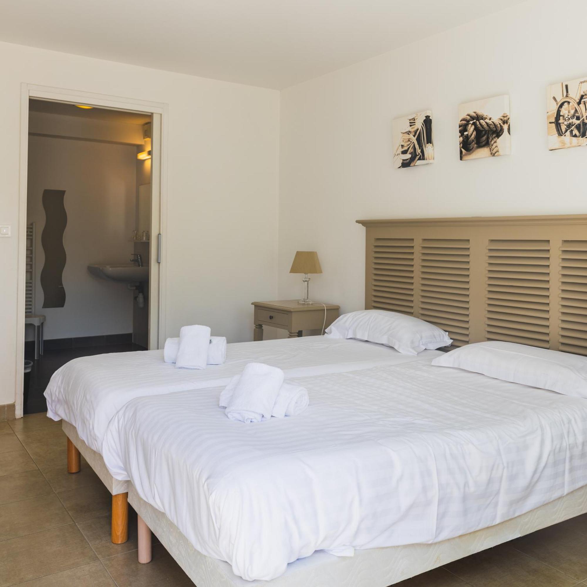 Hotel Et Studios Le Marina Baie De La Baule Порнише Екстериор снимка