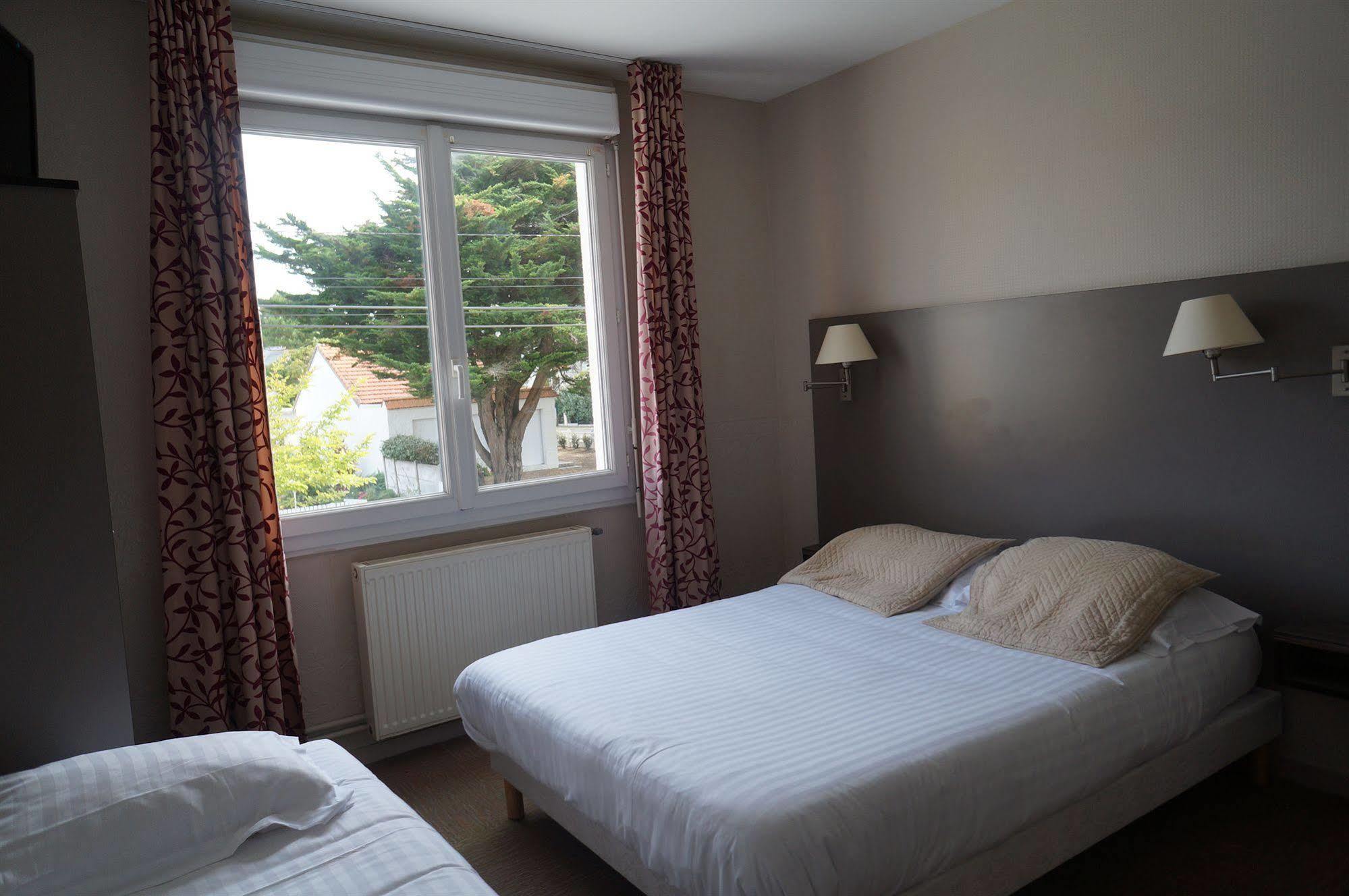 Hotel Et Studios Le Marina Baie De La Baule Порнише Екстериор снимка